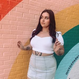 Meet your Posher, Coby